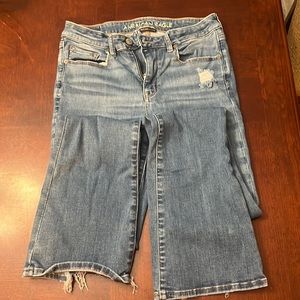 American Eagle. Next level stretch. Flare leg Jeans. Size 6 EXTRA LONG!